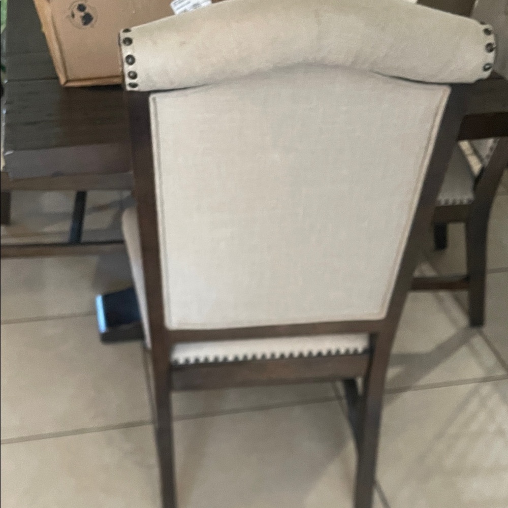 Elegant Cream Dining Chair